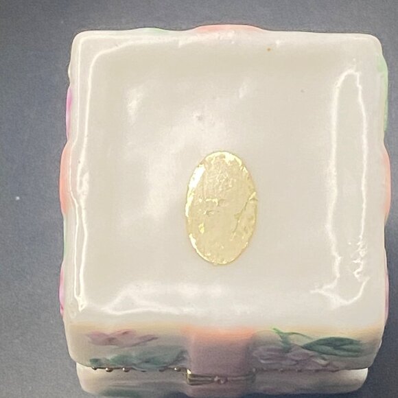 Ben Bridge Porcelain Gift Box Trinket Ring Pink Bow Floral Hinged Gold Trim - Picture 6 of 6